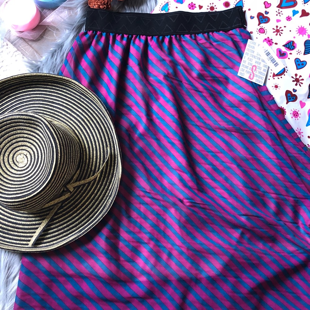 Small Vertical striped Lola Skirt!!